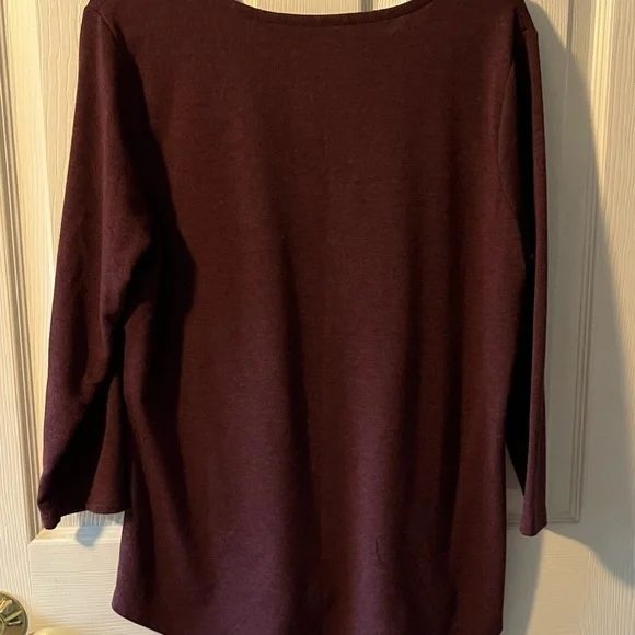 Women's Burgundy Top - Picture 4 of 5